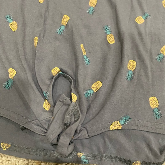 Fifth Sun Summer Vibes Pineapple Tank Top Size Medium - Picture 2 of 6